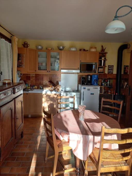 Bas De Villa, 2 Terrasses, Piscine, Spa, Sauna... Neffes Bagian luar foto